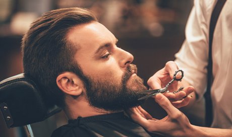 Coiffeur proposant un forfait coupe homme plus barbe à Moirans